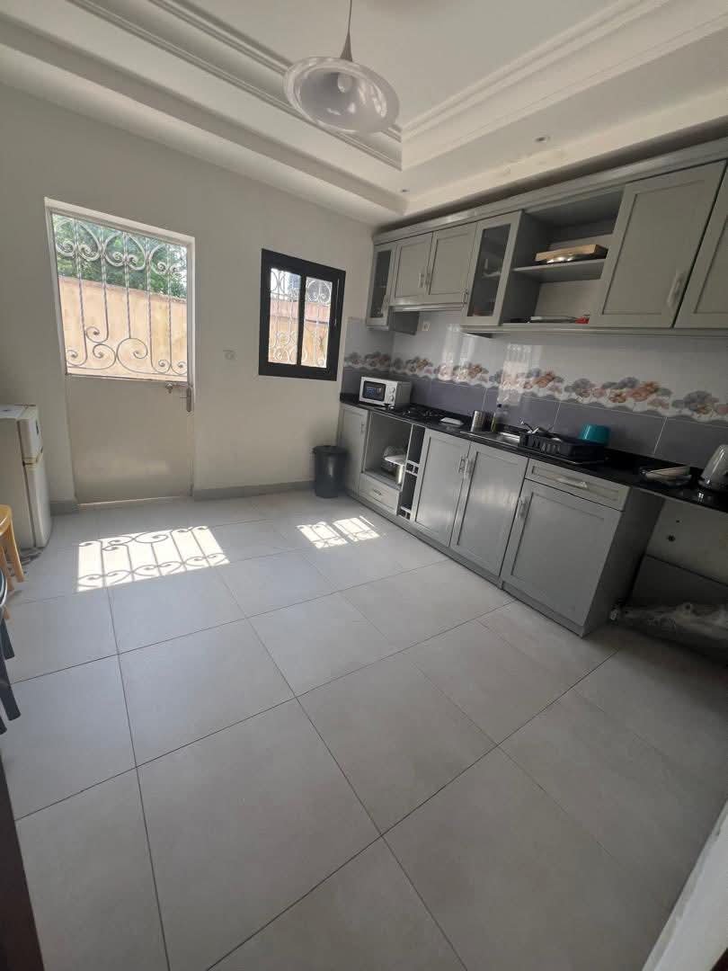 Duplex à louer, Yassa, Douala