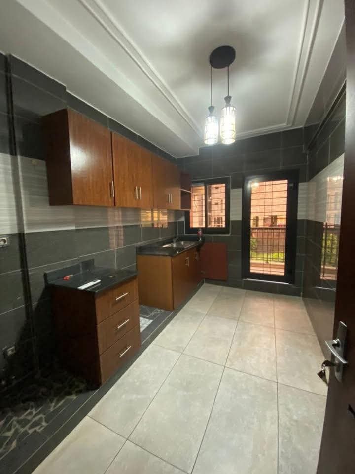Appartement à louer, Bonamoussadi, Douala 
