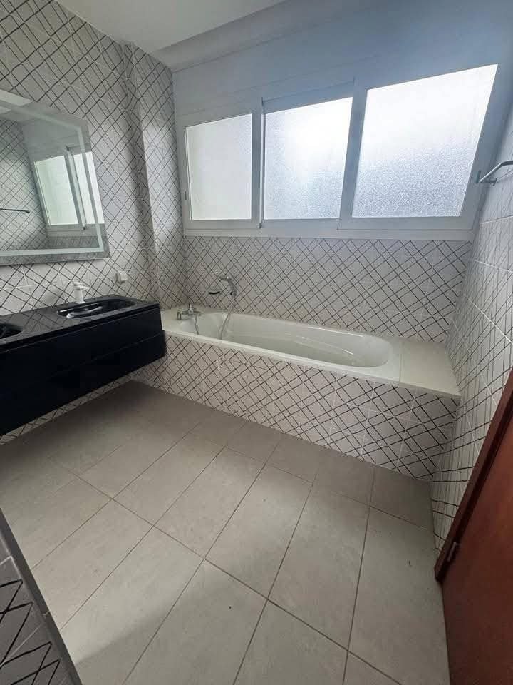 Appartement à louer, Bonamoussadi, Douala 