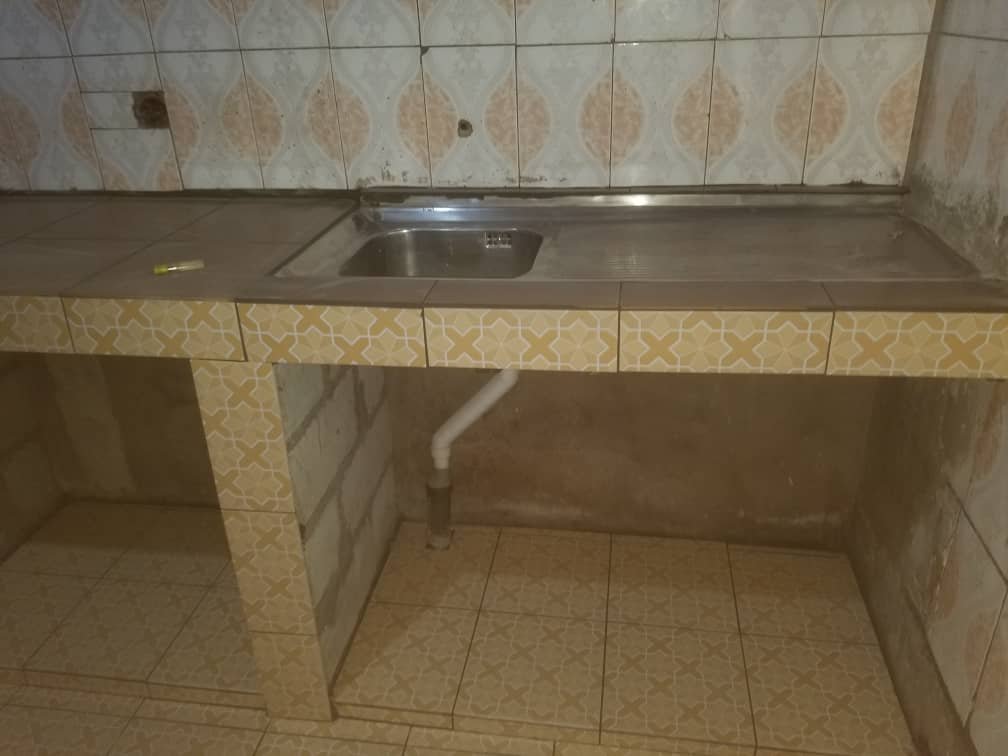 Maison titré à vendre, Ebolowa 