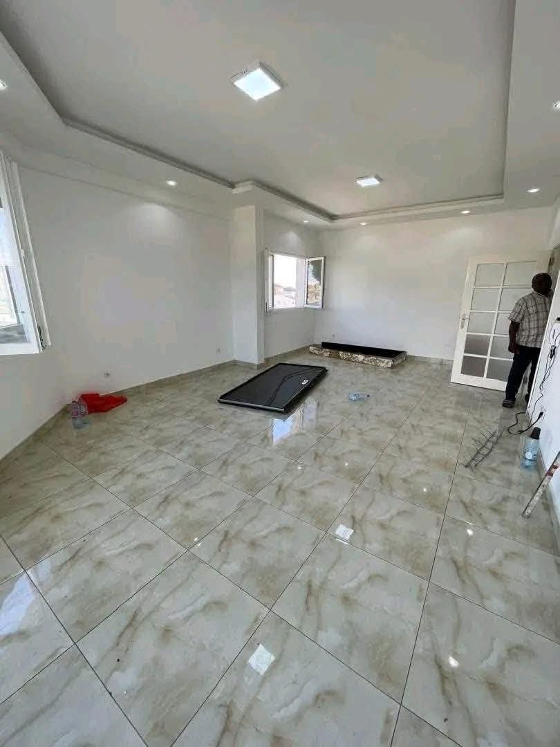 Appartement à louer, Bonapriso, Douala 