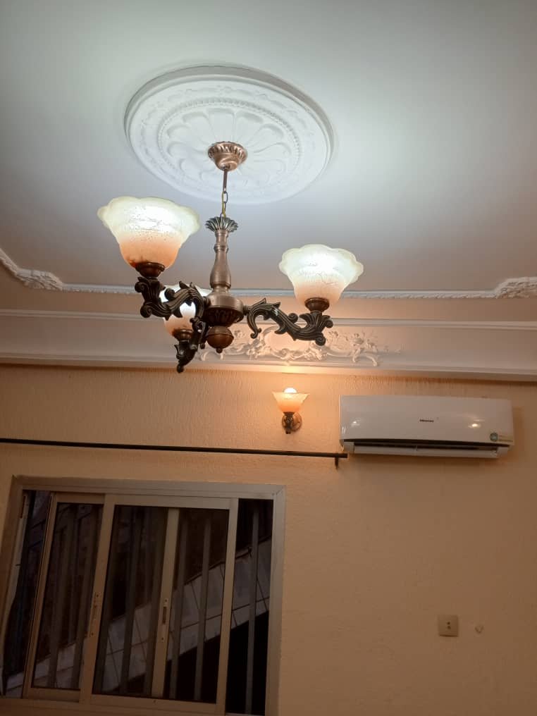 Studio moderne à louer, Bastos, Yaoundé 