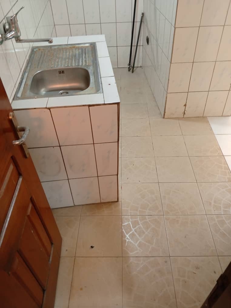 Studio moderne à louer, Bastos, Yaoundé 