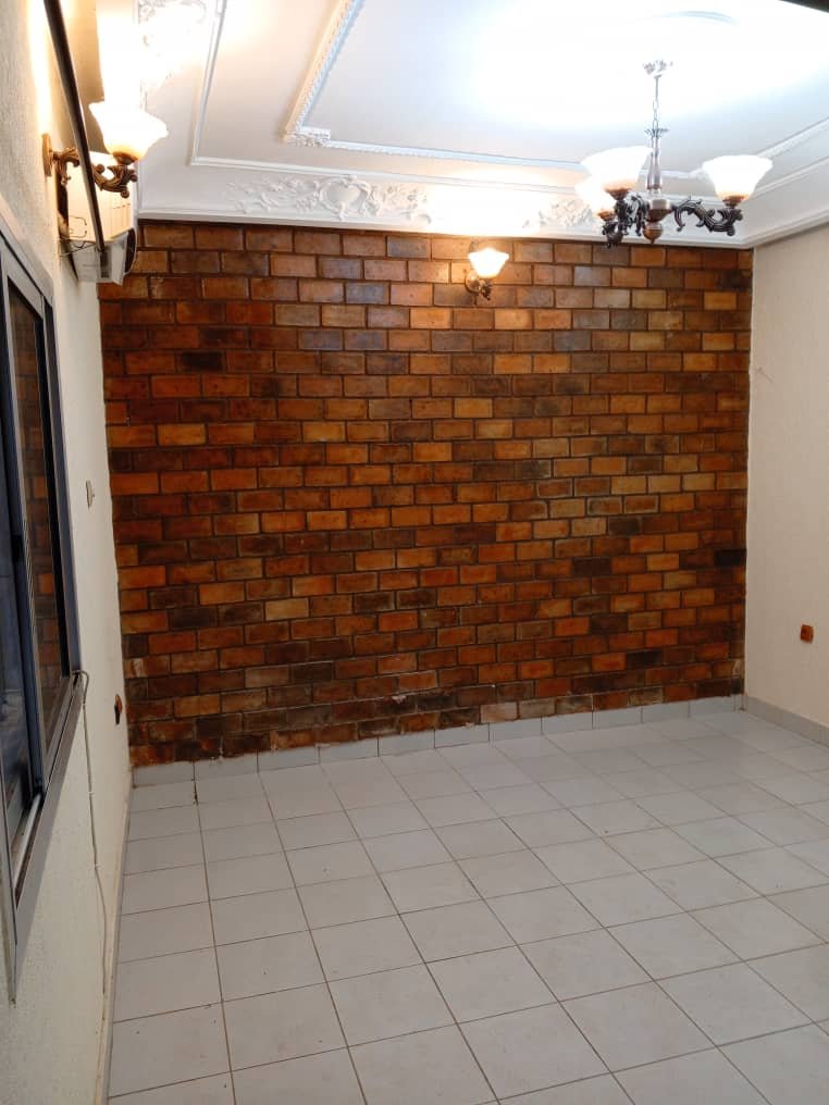Studio moderne à louer, Bastos, Yaoundé 