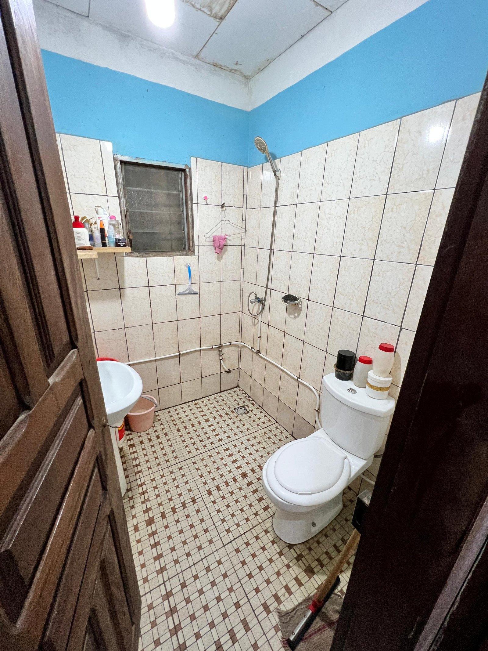 Appartement à louer, Efoulan, Yaoundé 