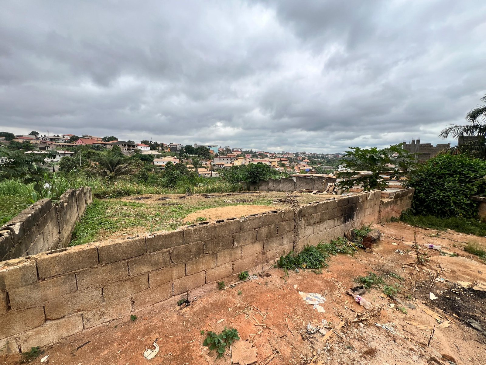 Terrain titré à vendre, Messamendongo, Yaoundé 