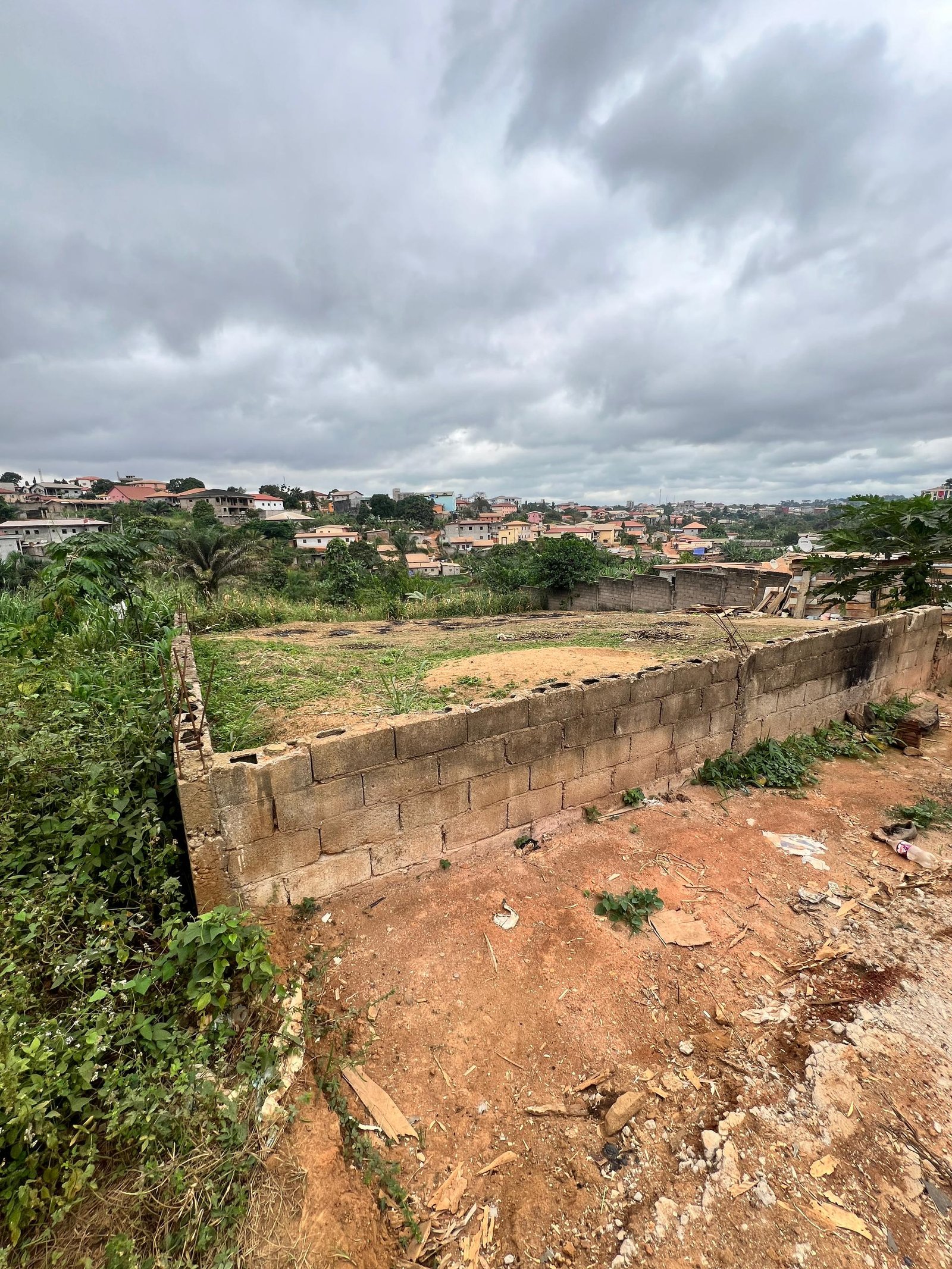 Terrain titré à vendre, Messamendongo, Yaoundé 