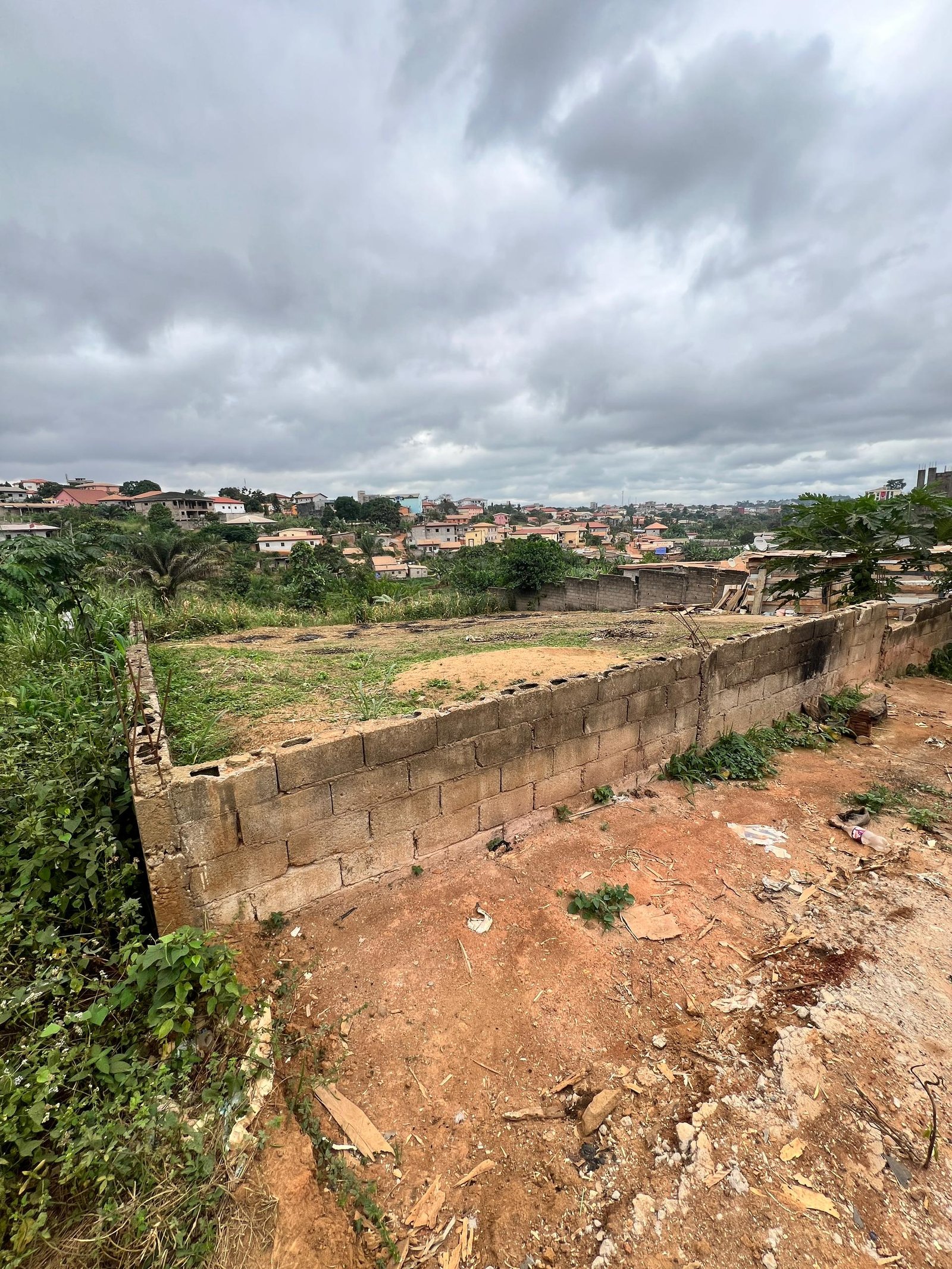 Terrain titré à vendre, Messamendongo, Yaoundé 
