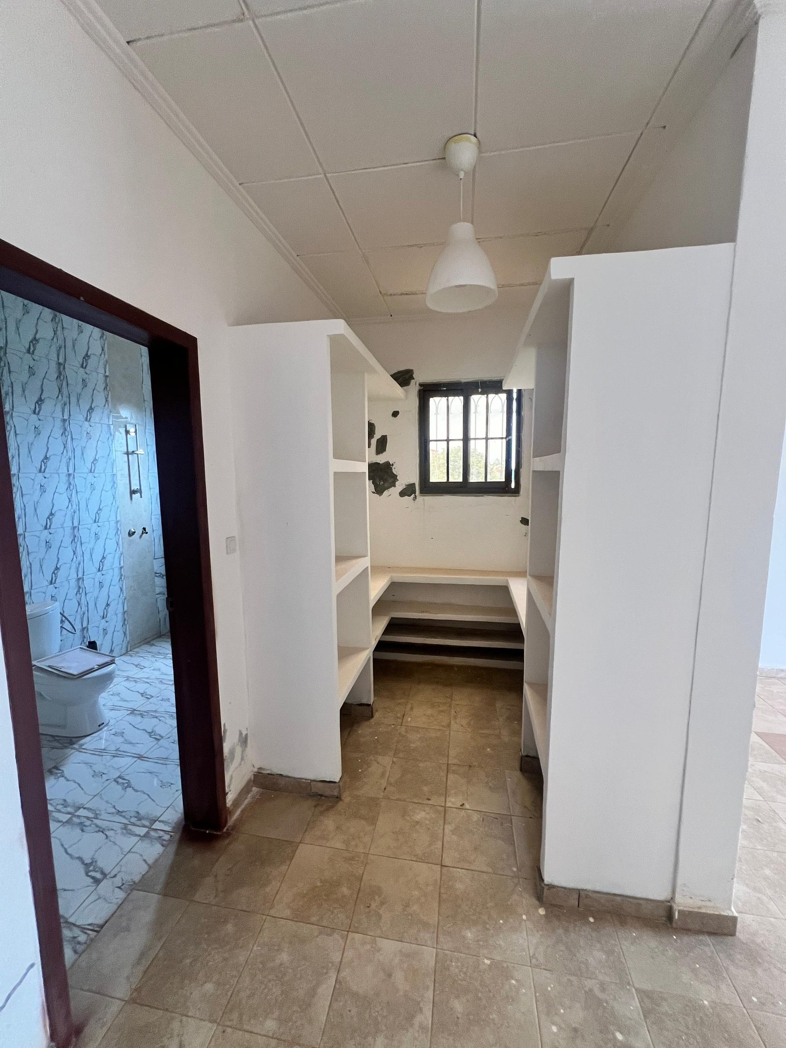 Duplex à vendre, Odza, Yaoundé 
