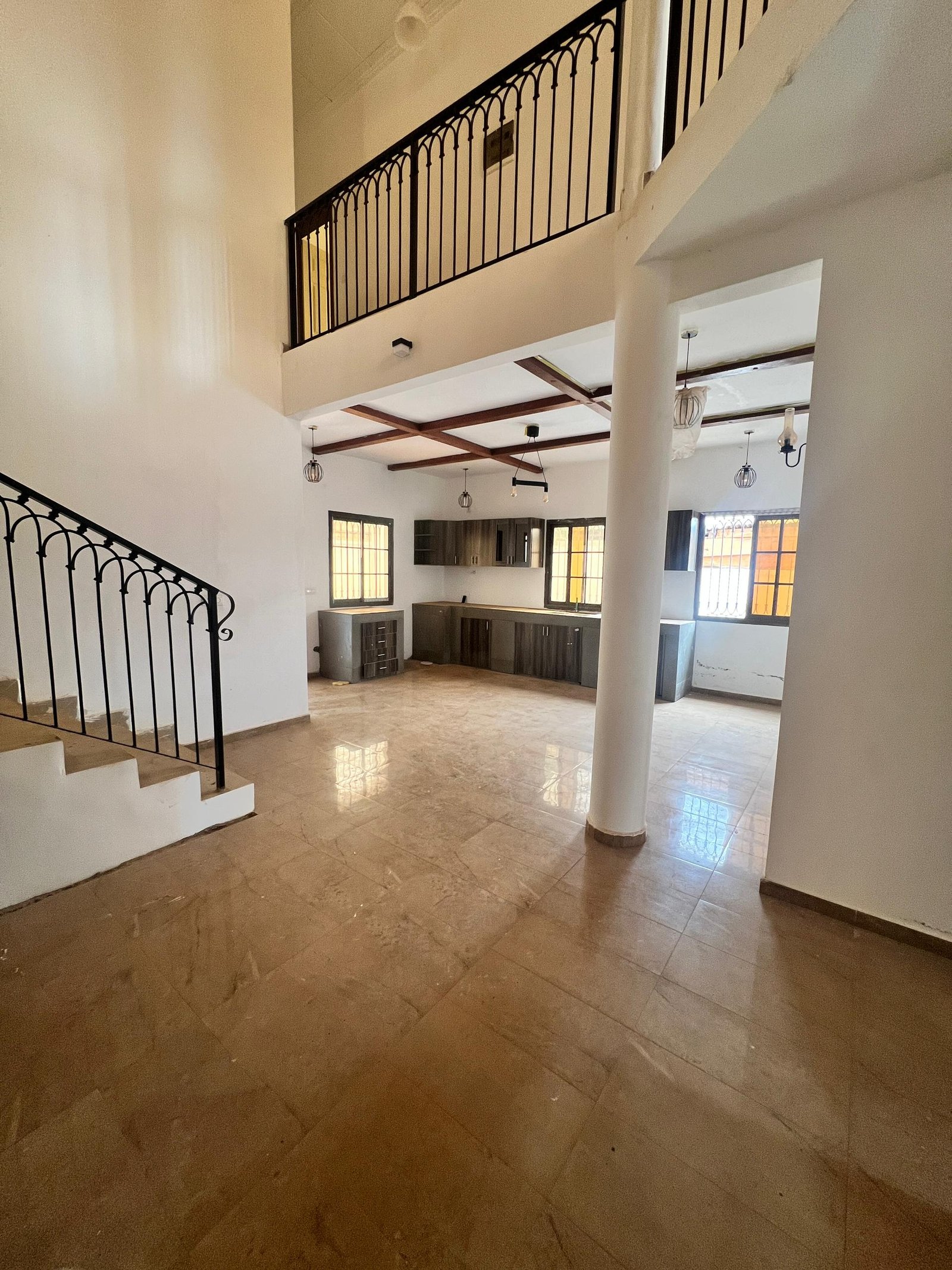 Duplex à vendre, Odza, Yaoundé 