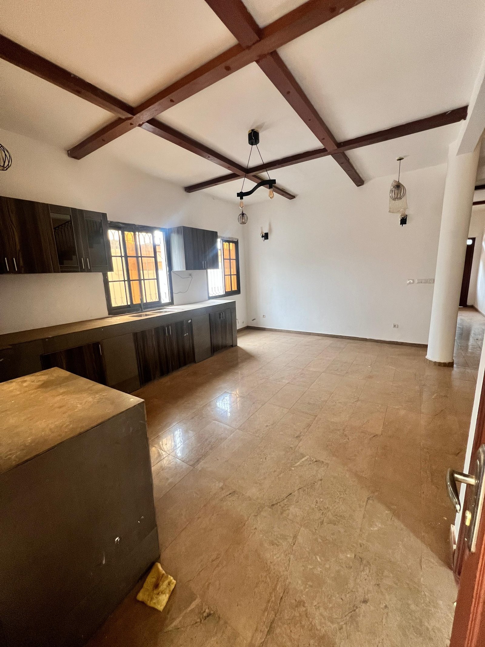 Duplex à vendre, Odza, Yaoundé 
