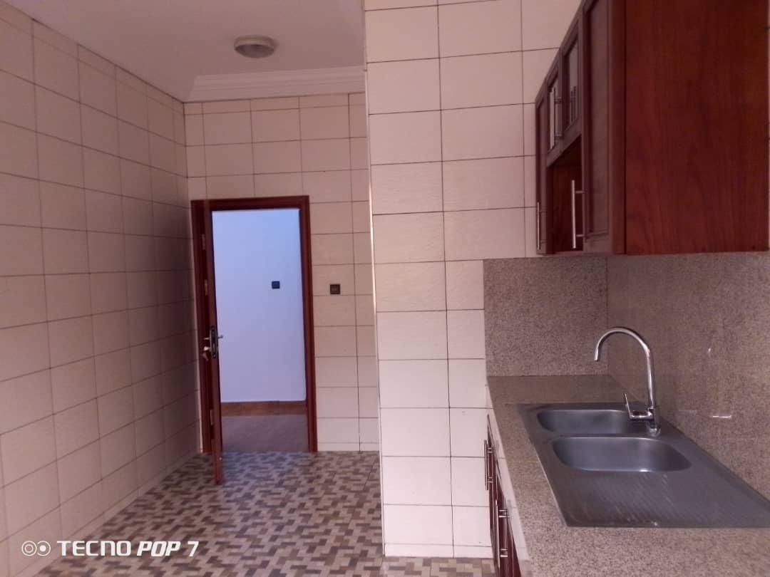 Appartement à louer, Golf, Yaoundé 