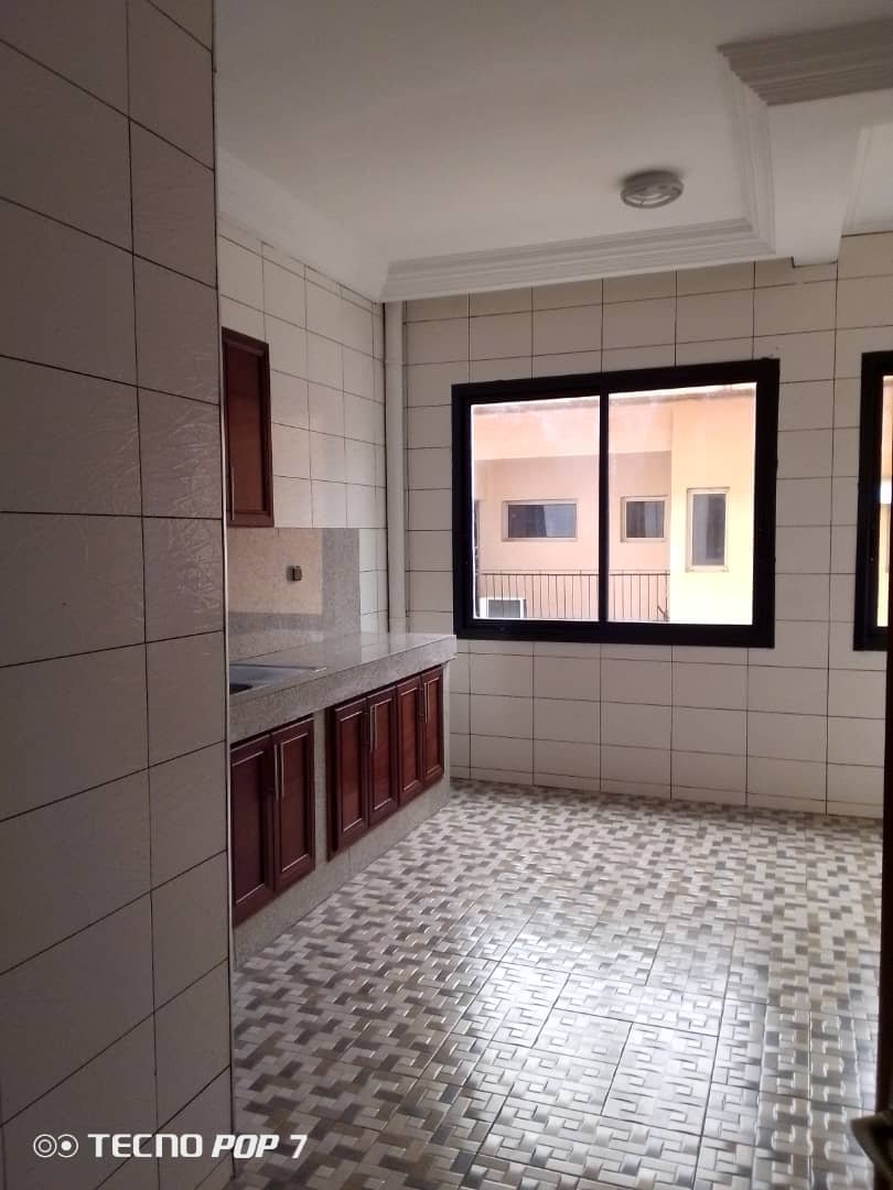 Appartement à louer, Golf, Yaoundé 