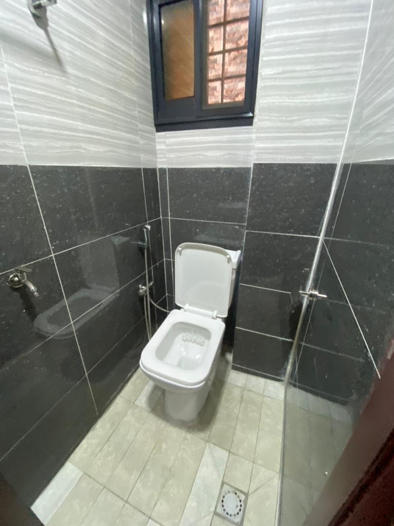 Appartement à louer, Bonamoussadi, Douala 