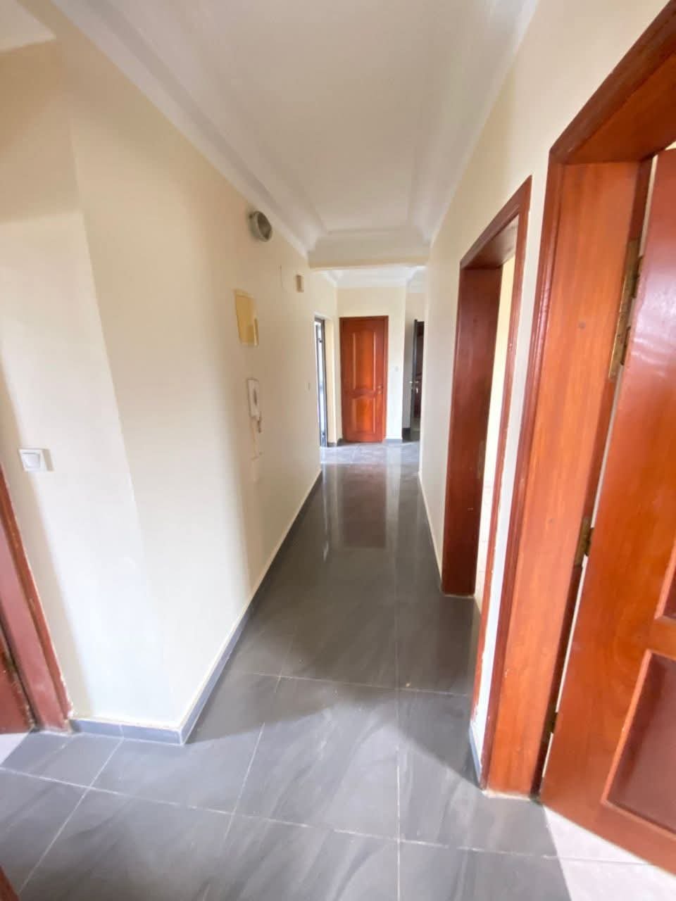 Appartement à louer, Bonamoussadi, Douala 