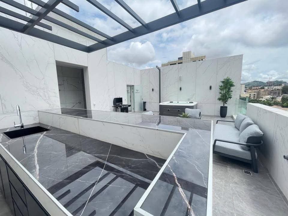 Appartement meublé à louer, Bastos, Yaoundé  