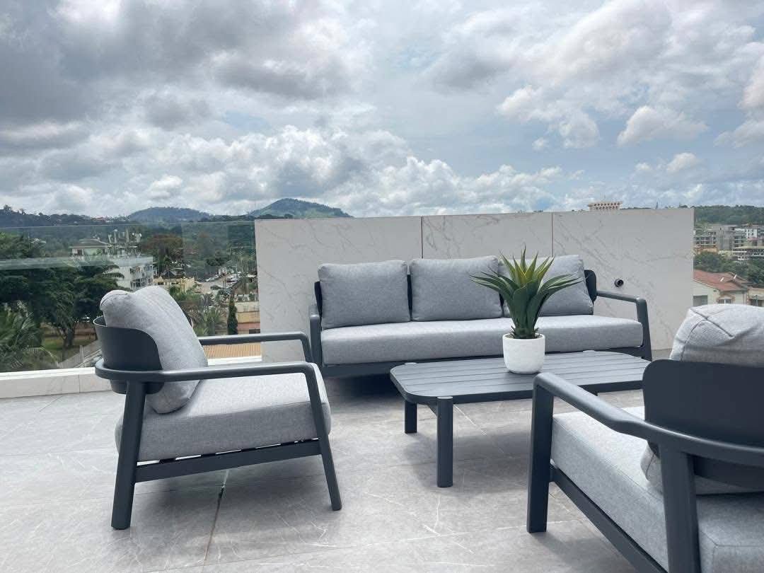 Appartement meublé à louer, Bastos, Yaoundé  