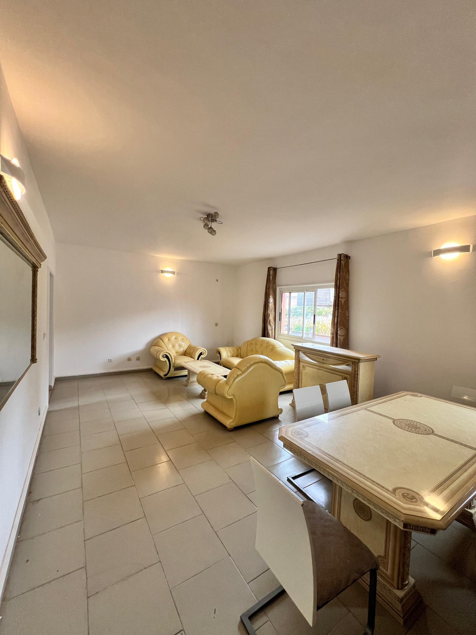 Appartement moderne à louer, Odza, Yaoundé 