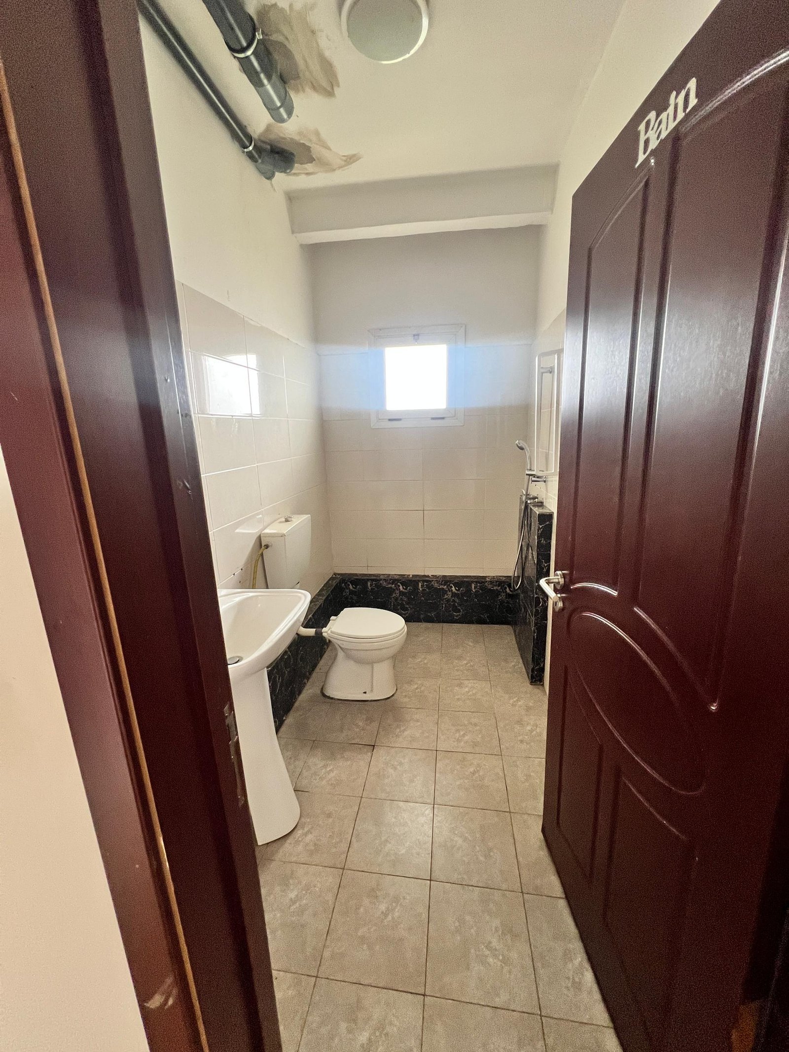 Appartement moderne à louer, Odza, Yaoundé 
