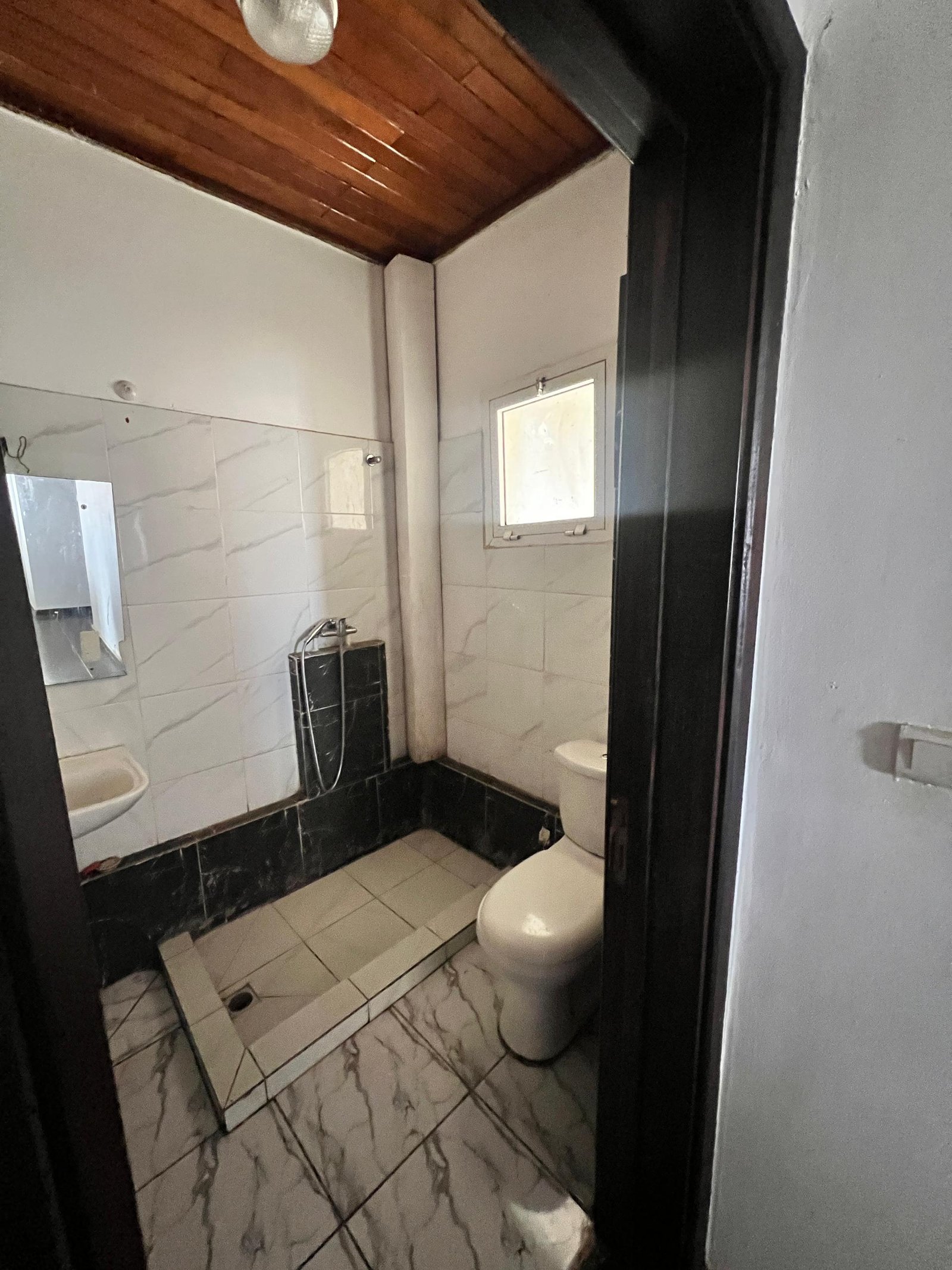 Appartement moderne à louer, Odza, Yaoundé 