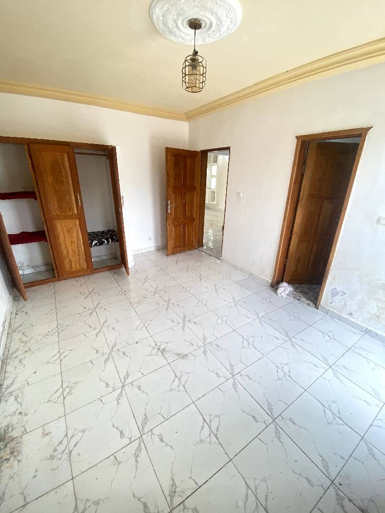 Appartement à louer, Bonamousadi, Yaoundé 