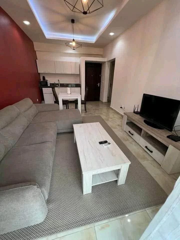 Studio à louer, Bonapriso, Douala 