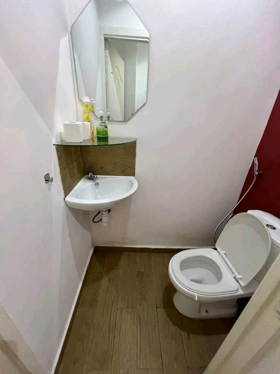 Studio à louer, Bonapriso, Douala 
