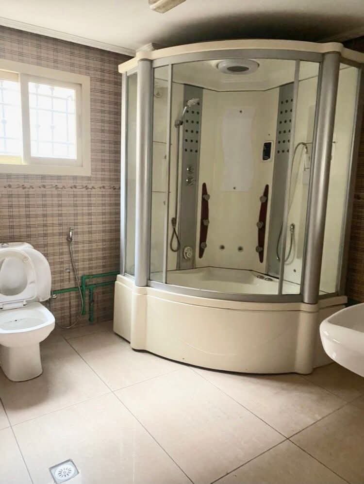 Appartement à louer, Bonamoussadi, Douala 