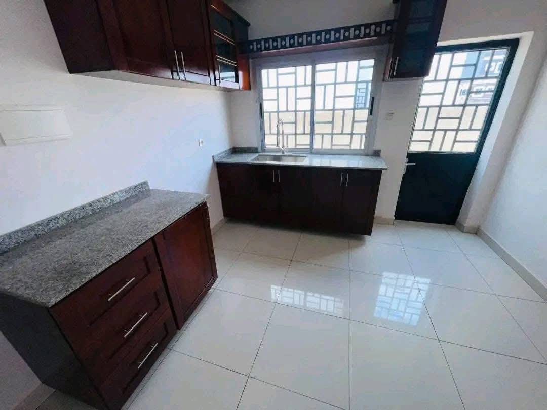 Duplex à vendre, Tsinga village, Yaoundé 