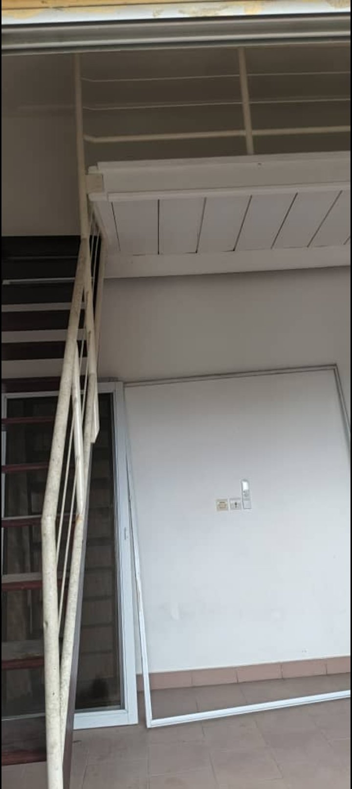 Magnifique appartement de 4 chambres a Bonapriso 