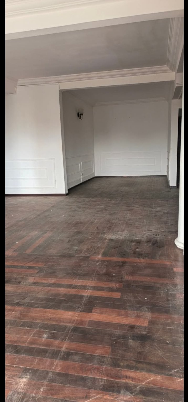 Appartement moderne de 4 chambres a Bonapriso 