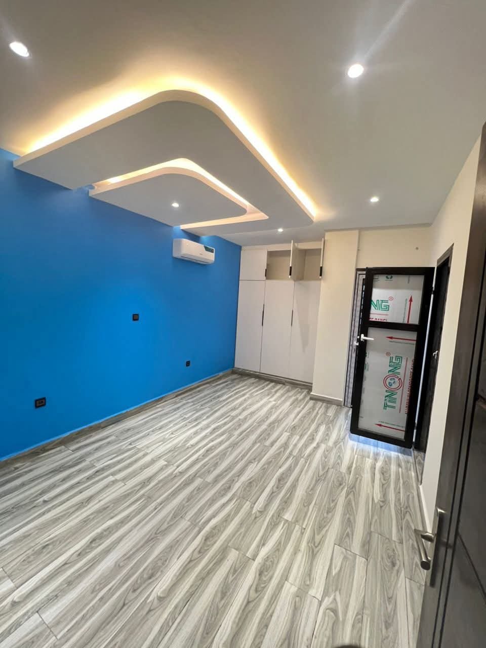 Duplex à louer, Logpom, Douala