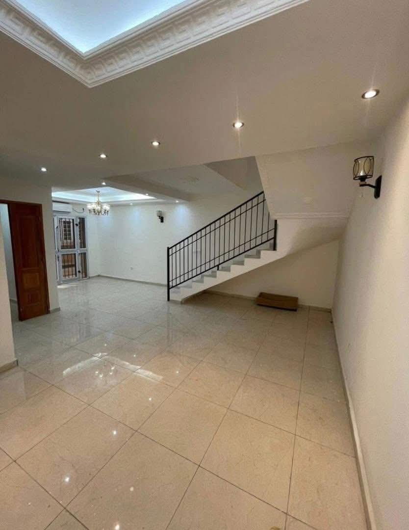 Appartement à louer, Logpom, Douala 