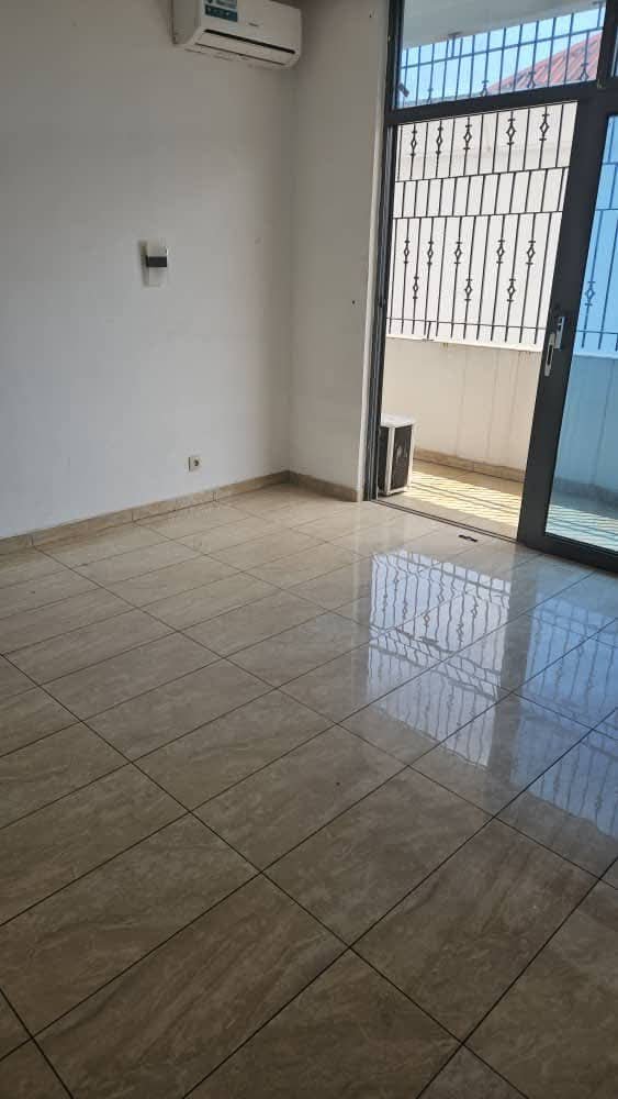 Appartement  à louer, Bonapriso, Douala 