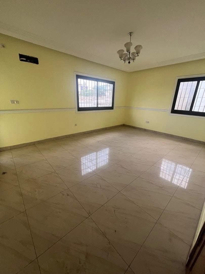 Duplex  à louer, Bonapriso, Douala 