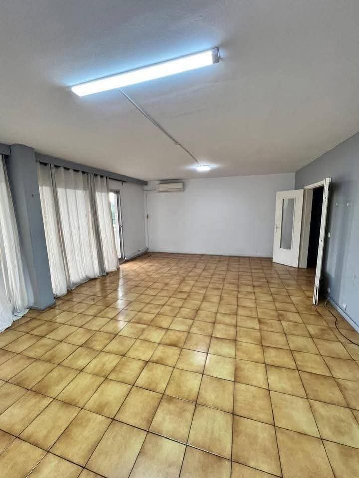 Appartement à louer, Bonanjo, Douala  