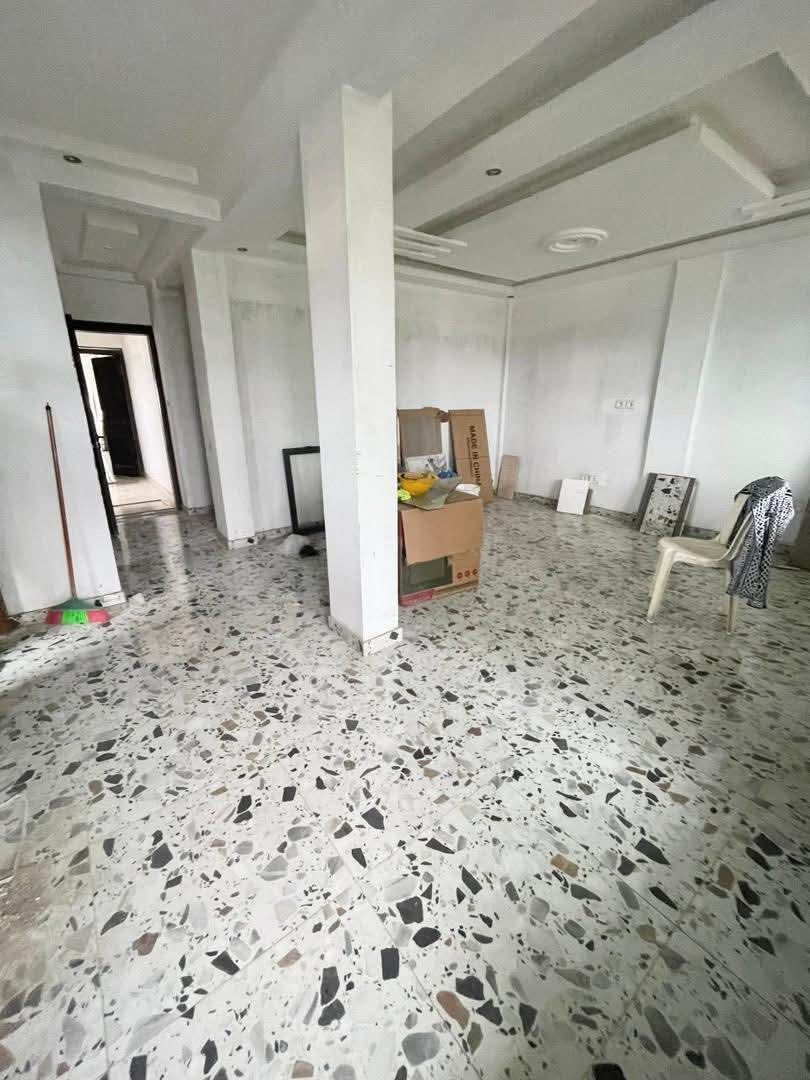 Studio à louer, Bonamoussadi, Douala 