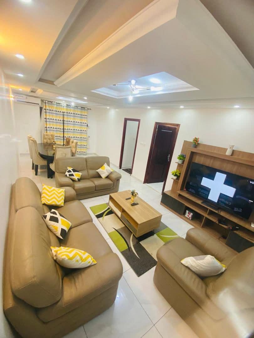 Villa à louer, Makepe, Douala 
