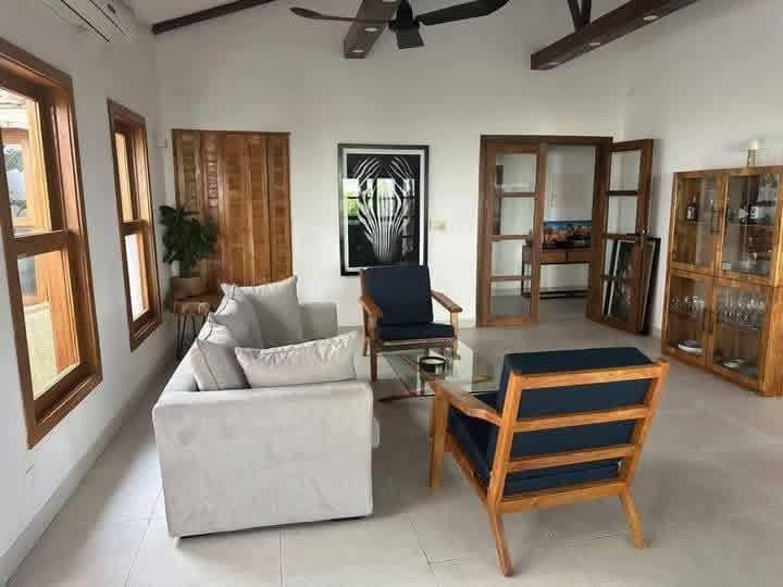 Villa Meublée avec Piscine à, Bonapriso, Douala