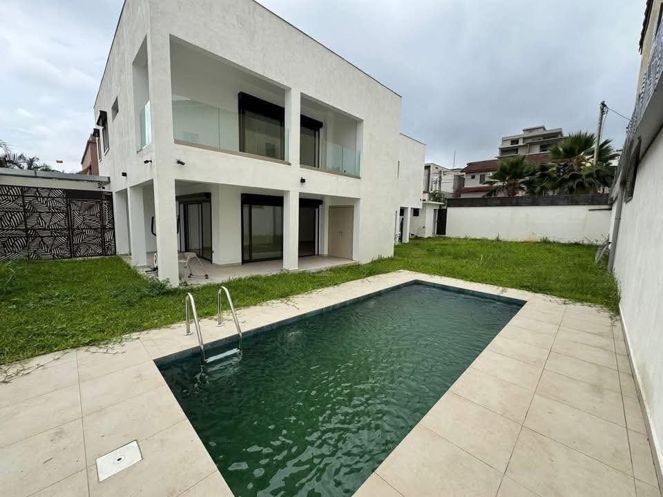 Duplex à Louer, Yassa, Douala