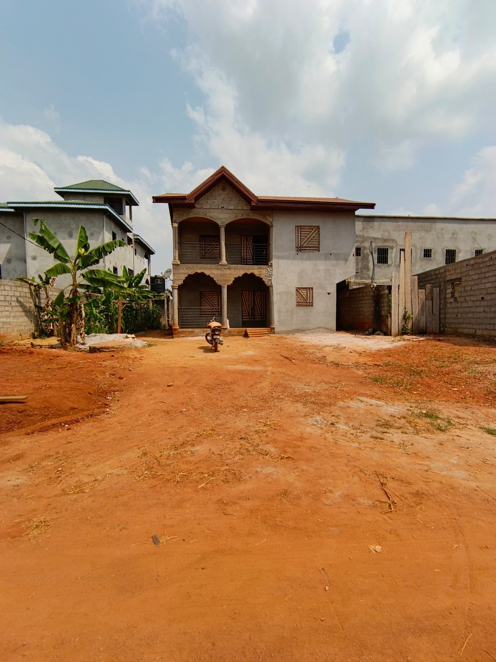 Duplex à vendre, Odza borne 12, Yaoundé