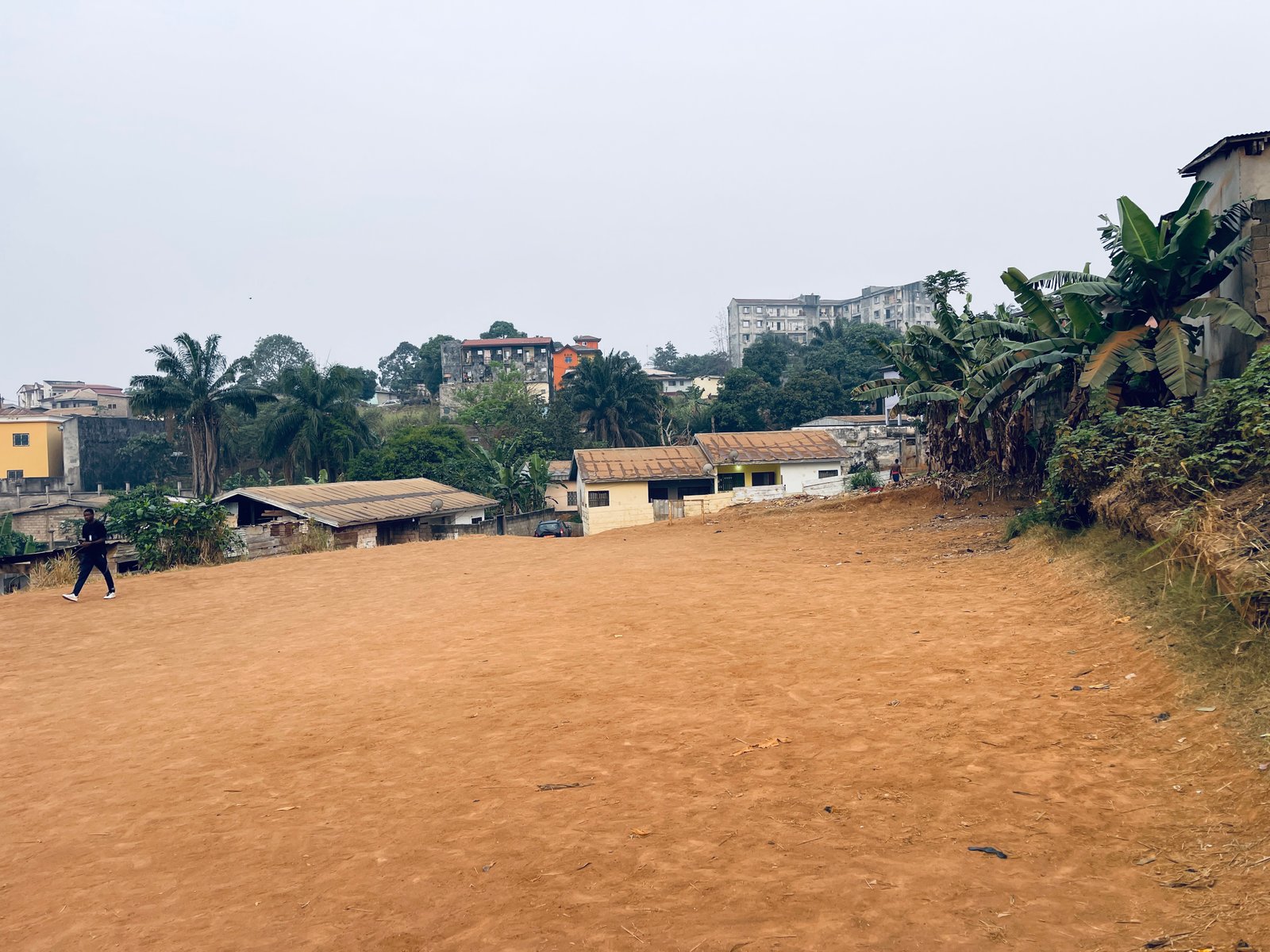 Terrain 1000 m2 à vendre à Odza