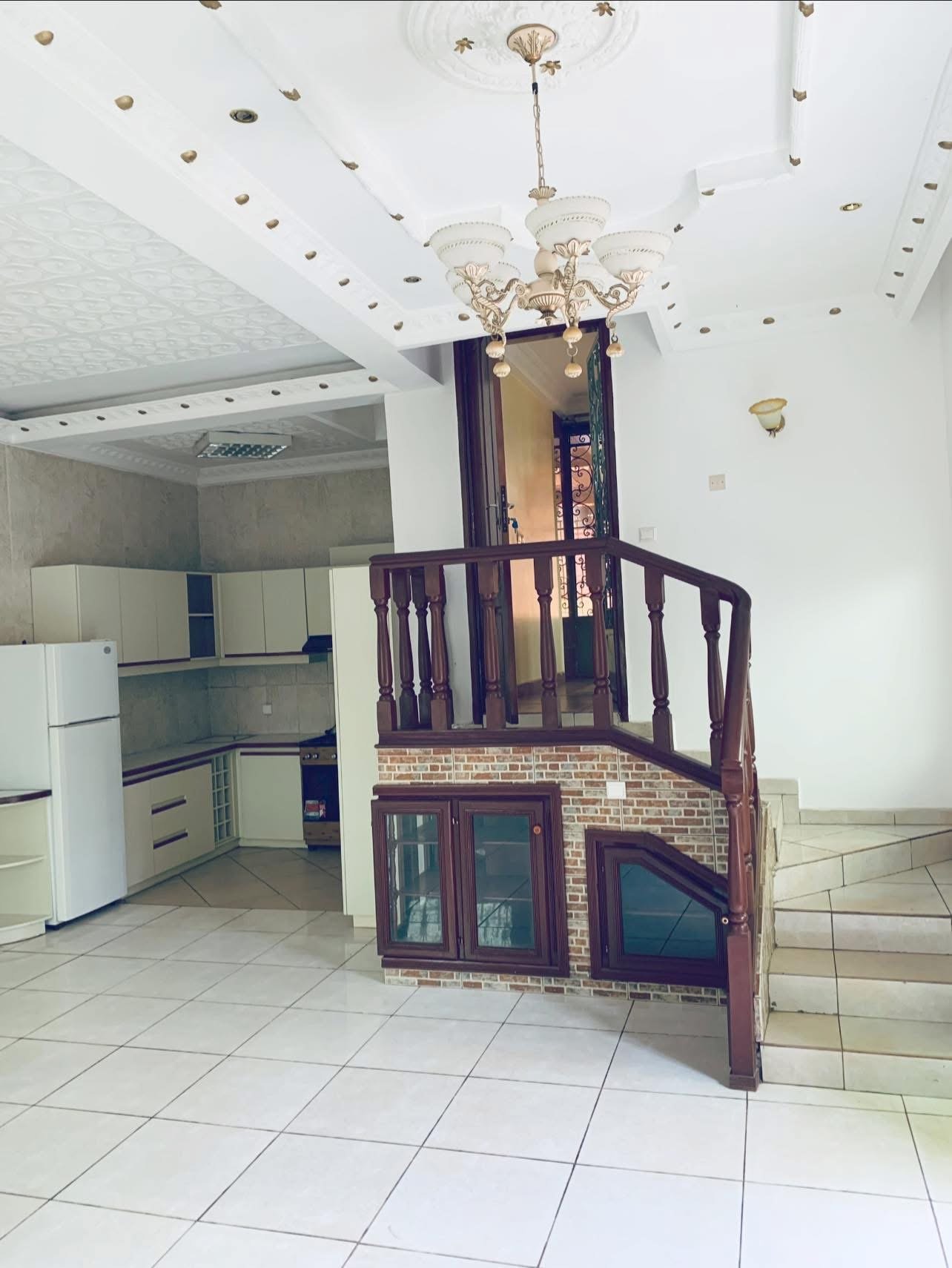 APPARTEMENT HAUT STANDING À LOUER À NSIMEYONG 
