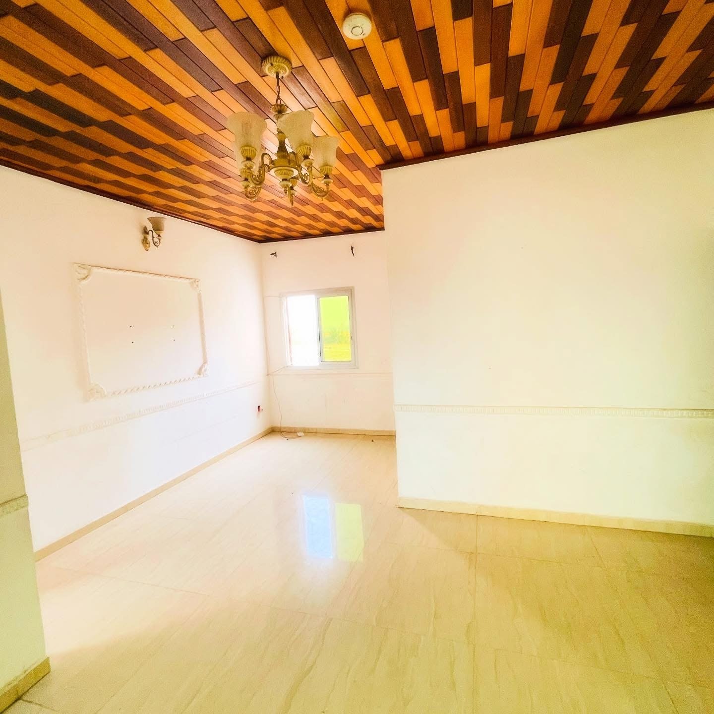 APPARTEMENT 2 CHAMBRES À LOUER À BASTOS 
