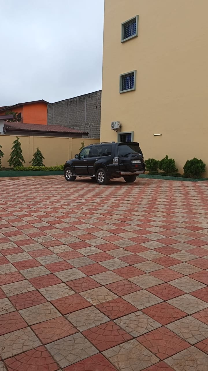Immeuble à vendre à odza