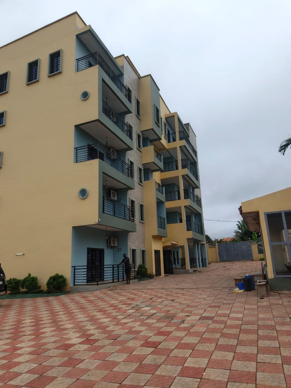 Immeuble à vendre à odza